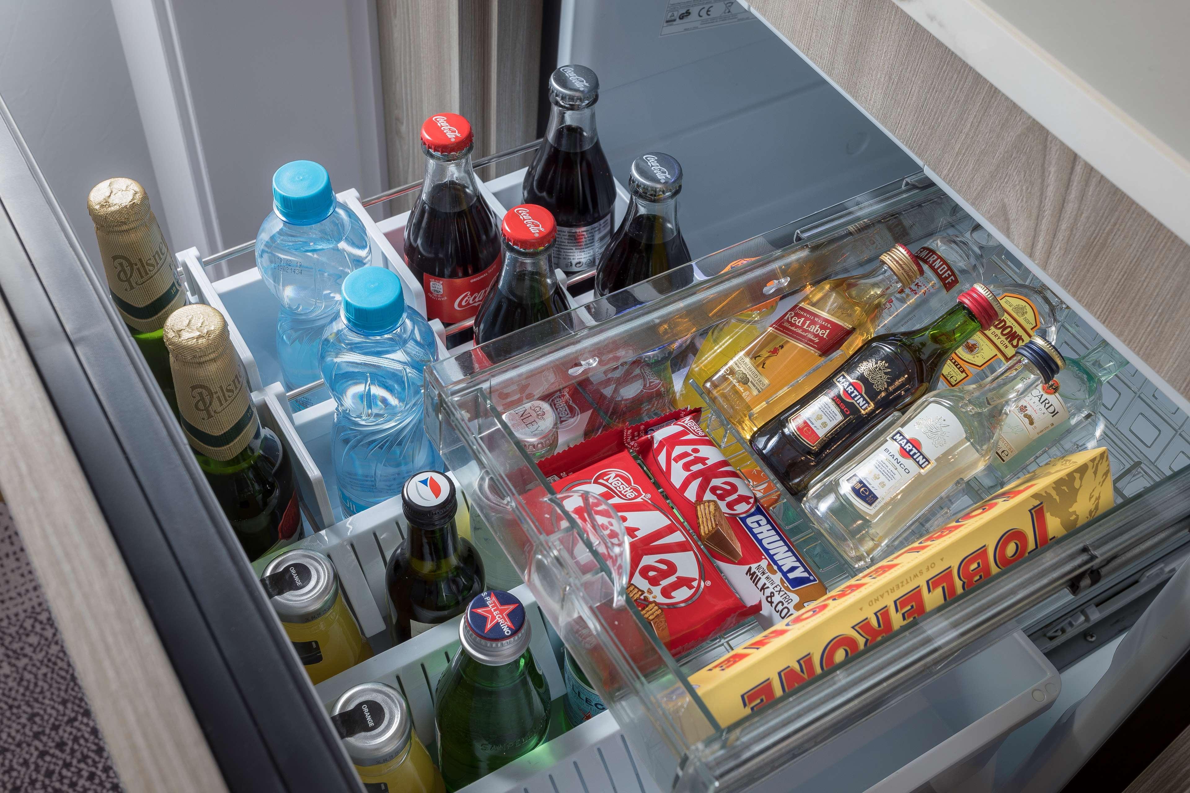 Hilton Prague Old Town Hotel Kültér fotó A refrigerator drawer